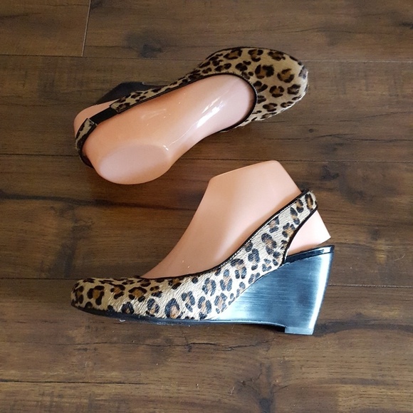 Franco Sarto Calf Hair Lepoard Sculpted Wood Stack Wedges - Picture 3 of 7